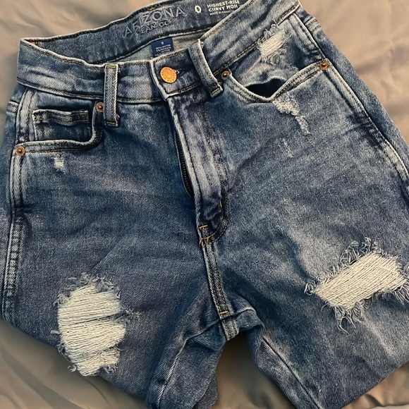 Highest rise curvy mom jean - Picture 3 of 4